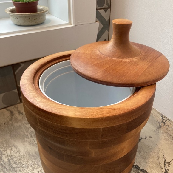 Vintage Wooden Baribeau Ice Bucket - Picture 2 of 11